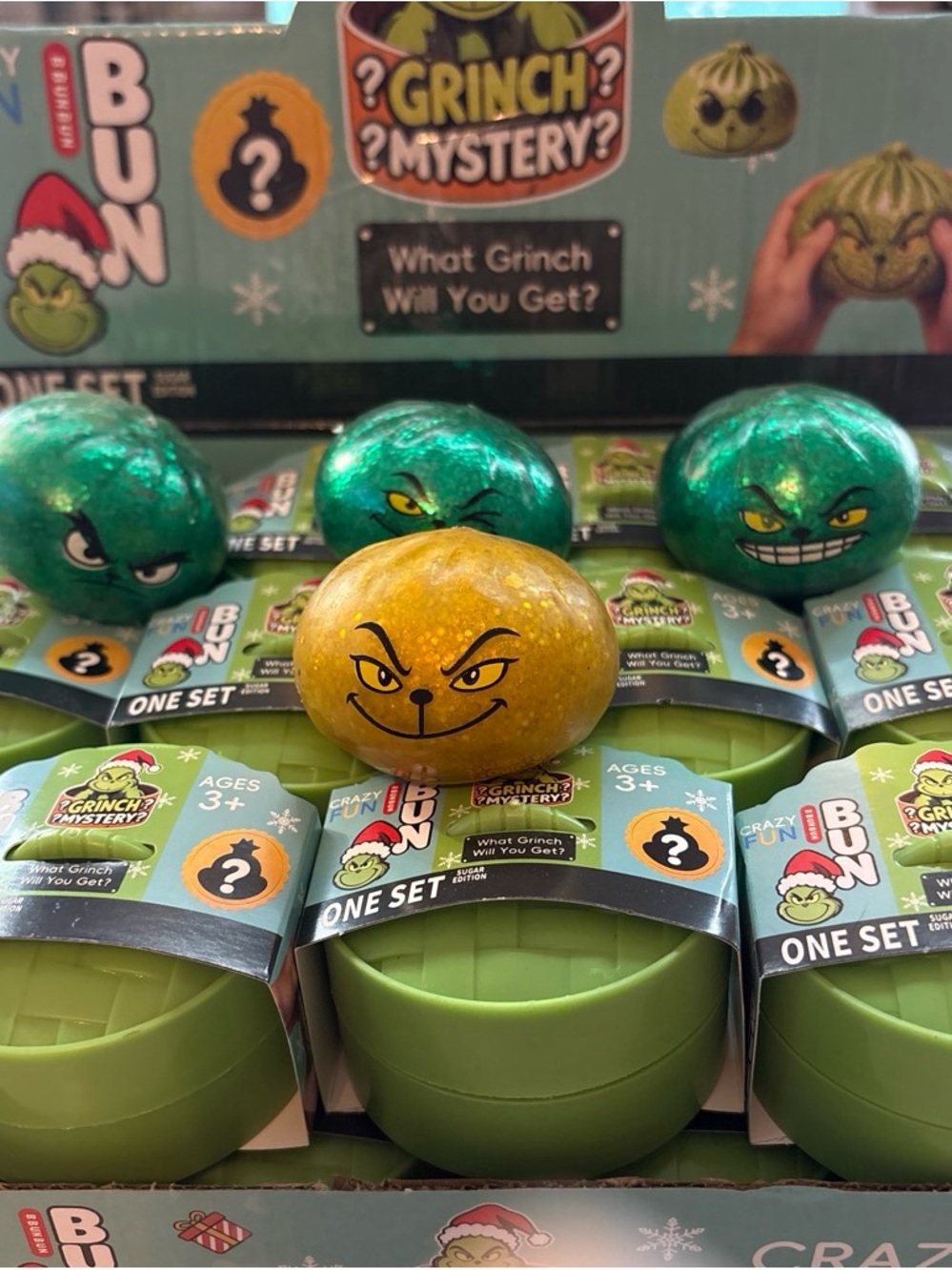 Grinch mini dumpling squishy Green Surprise face Figures with golden mystery
